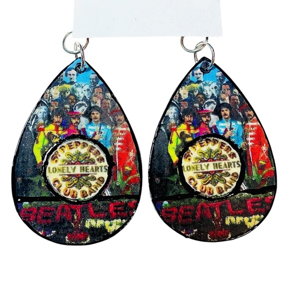 The Beatles SGT Peppers Dangle Earrings - Picture 6 of 13